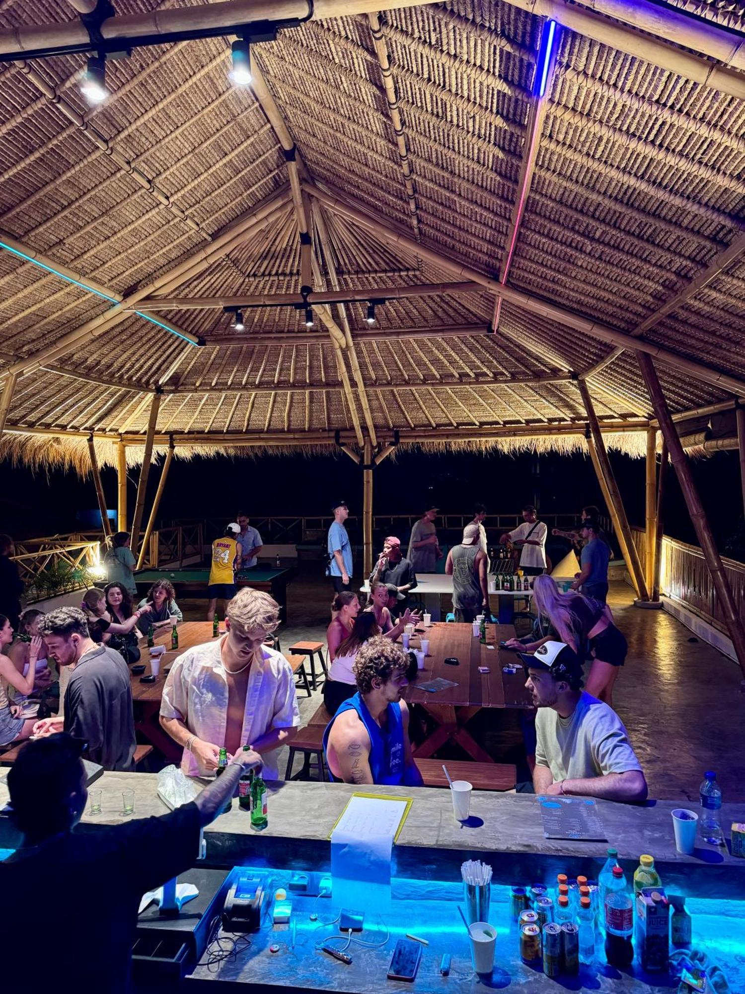 Canggu Central Hostel Esterno foto