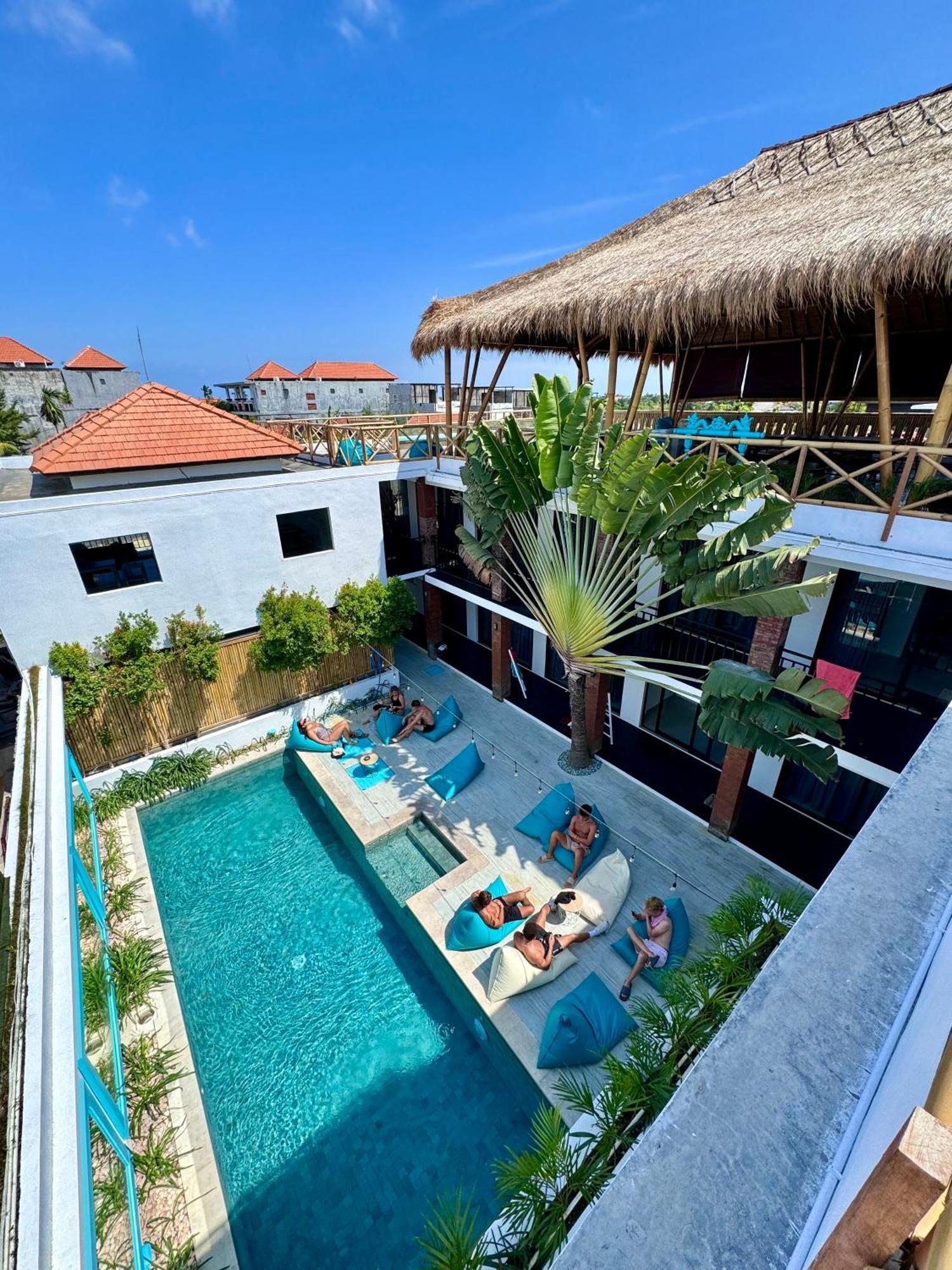 Canggu Central Hostel Esterno foto