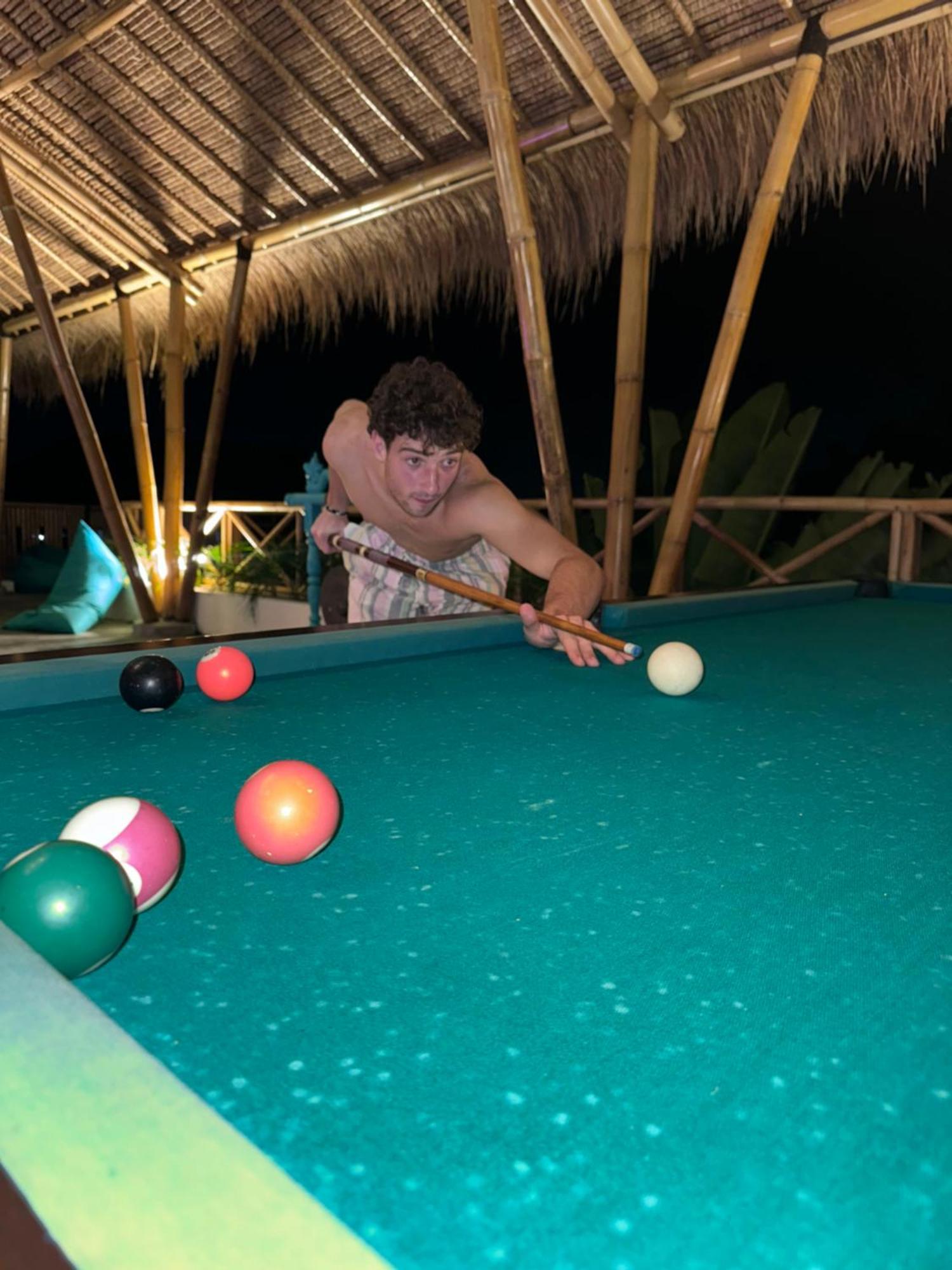 Canggu Central Hostel Esterno foto