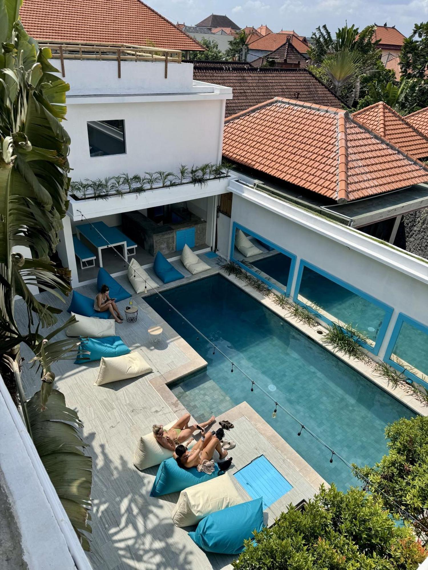 Canggu Central Hostel Esterno foto