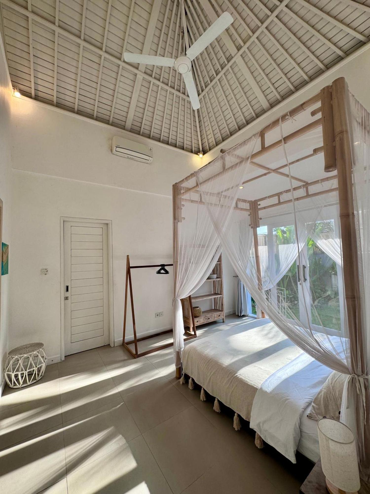 Canggu Central Hostel Esterno foto